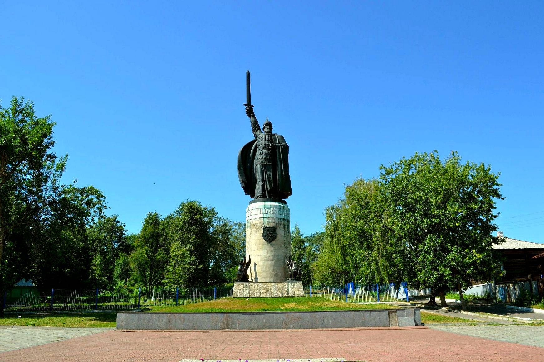 Памятники литературным героям. Вып. 4. | Центральная городская детская  библиотека им. С.Я. Маршака